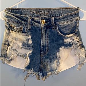 American Eagle destroyed  high rise shorty size 4